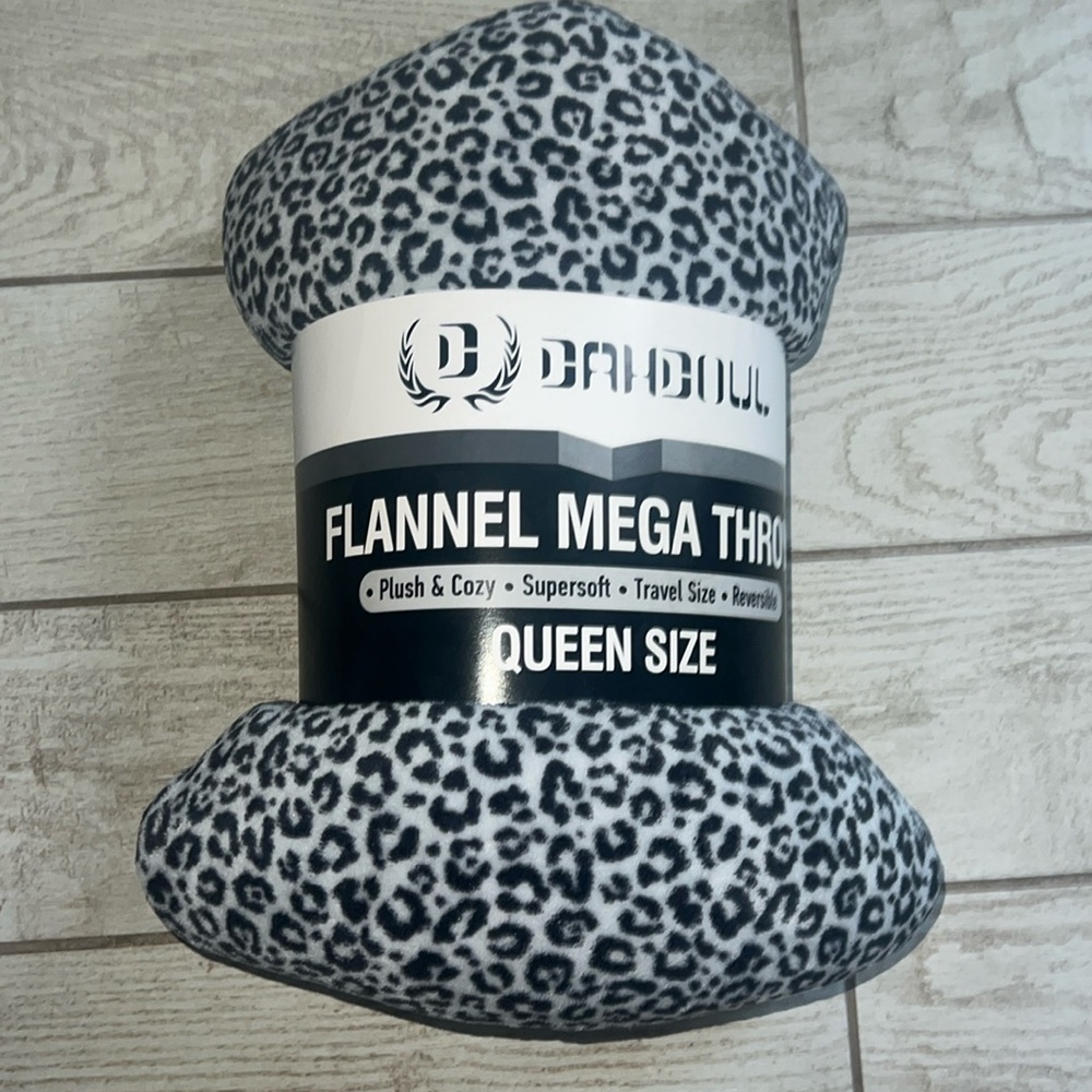 DAHDOUL mega throw